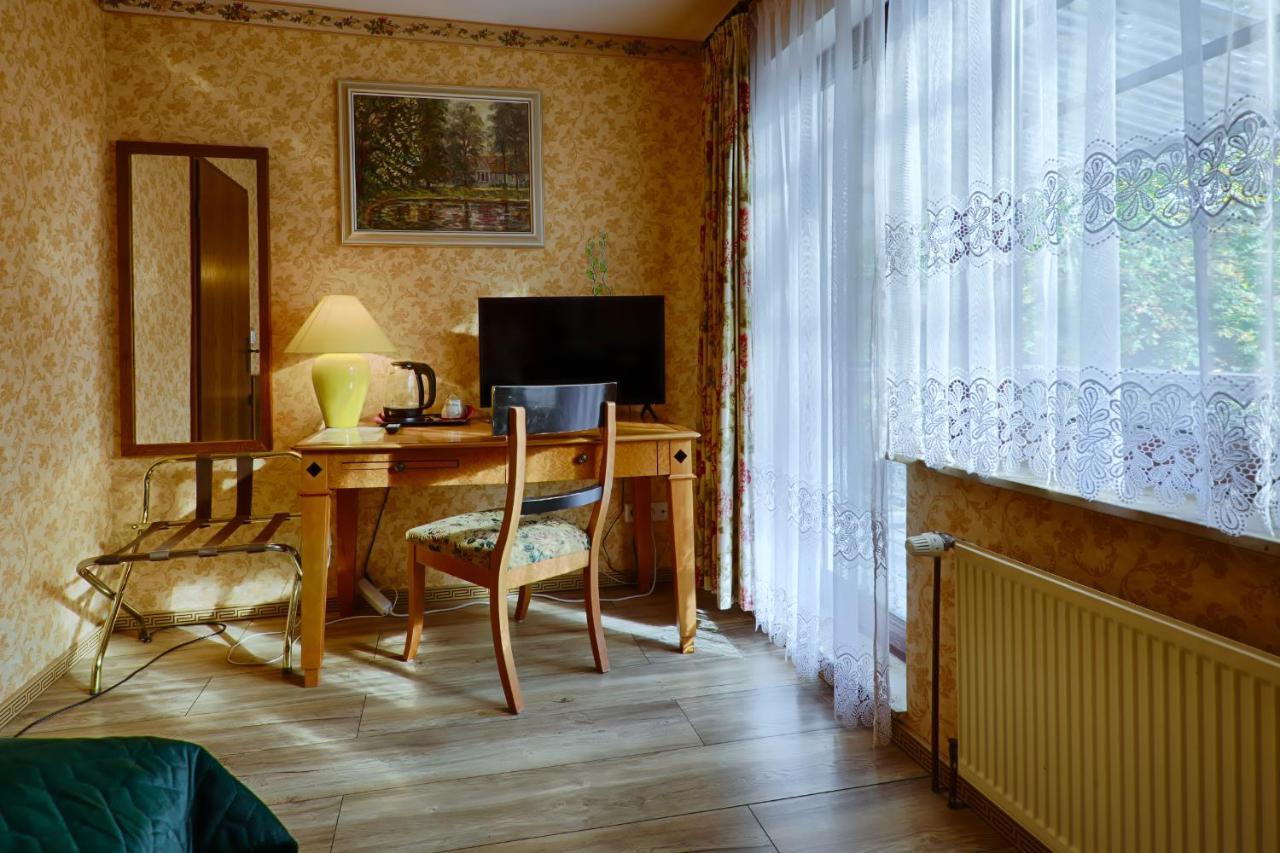 Waldschloesschen Bed and Breakfast Mittenwalde Buitenkant foto