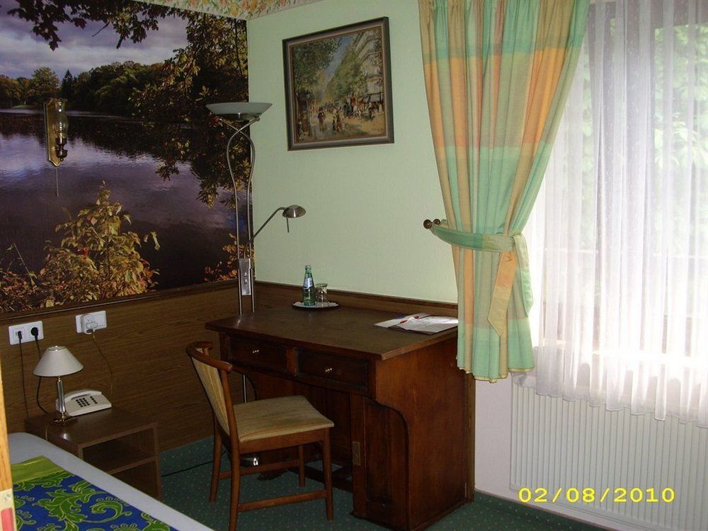 Waldschloesschen Bed and Breakfast Mittenwalde Buitenkant foto